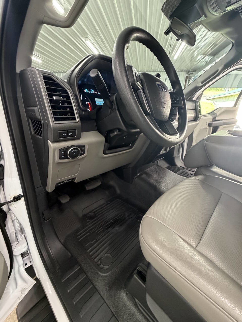 Used 2021 Ford F550 4x4 Regular Cab Super Duty image 36