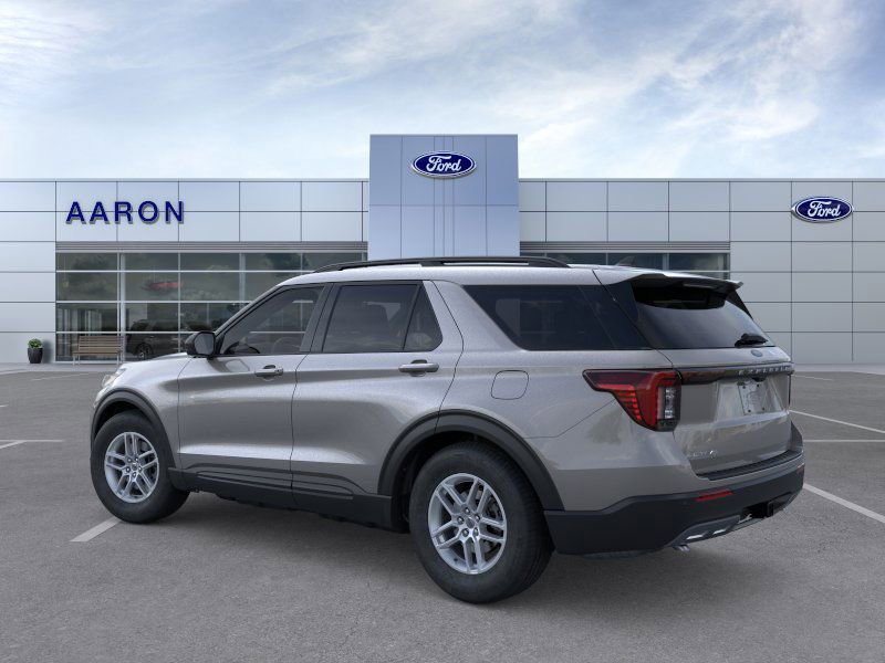 New 2026 Ford Explorer Active w/ Active Comfort Package image 4