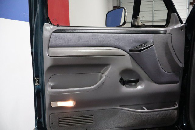 Used 1997 Ford F250 4x4 Regular Cab Heavy Duty image 29