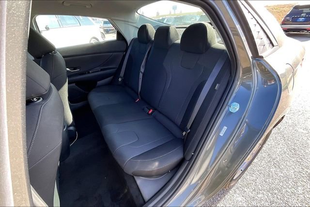 New 2026 Hyundai Elantra SE image 10