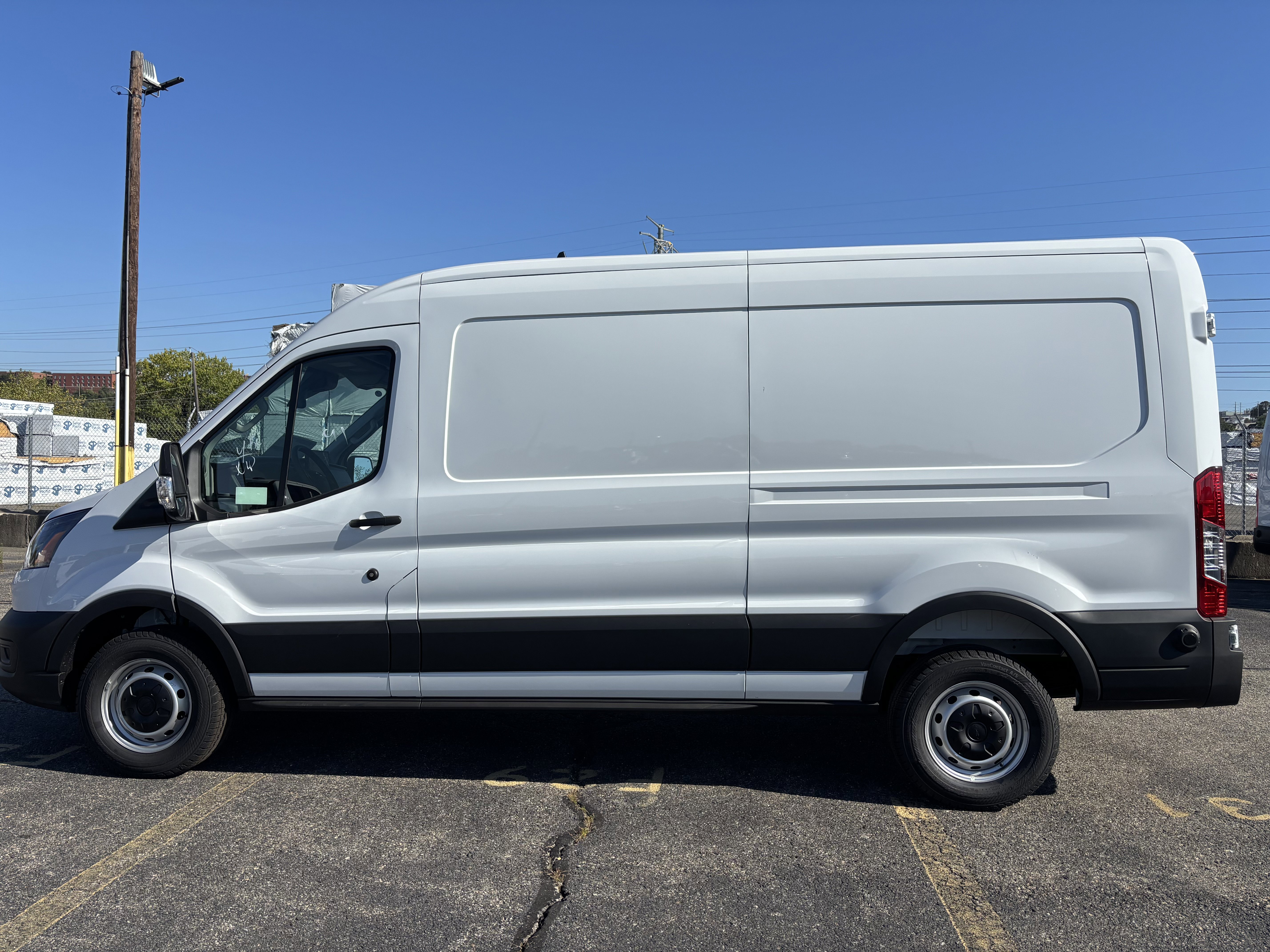 New 2025 Ford Transit 250 148 Medium Roof image 6