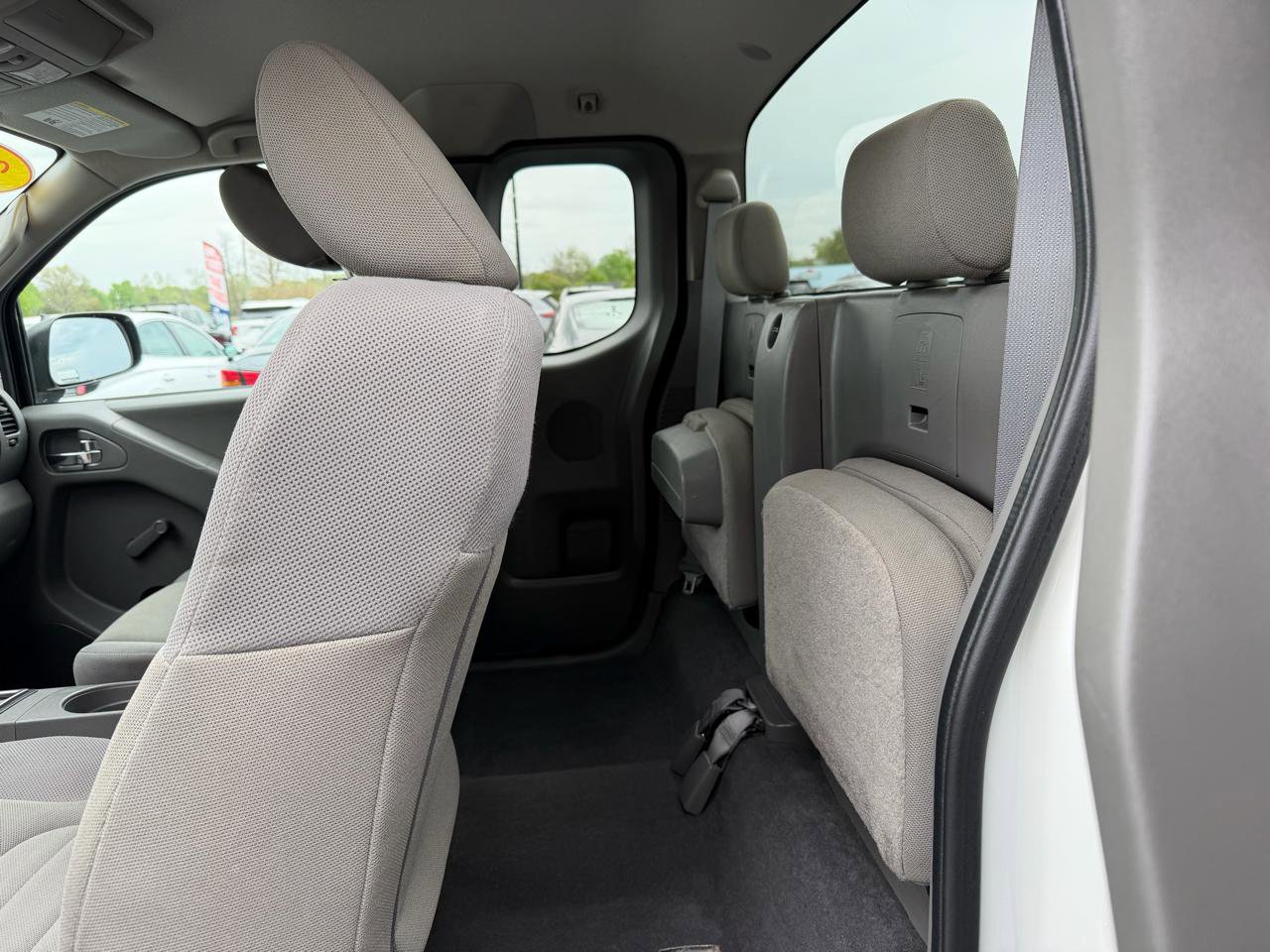 Used 2019 Nissan Frontier S RWD image 15
