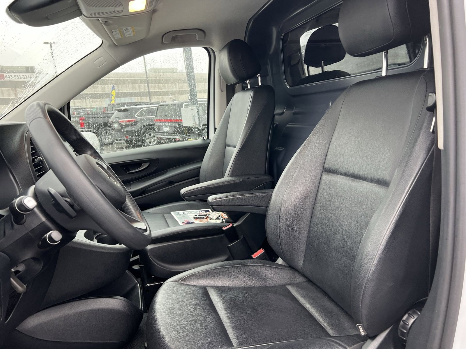 Used 2023 Mercedes-Benz Metris image 13