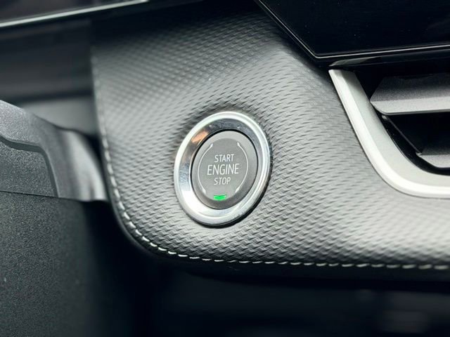 Used 2026 Chevrolet Equinox LT FWD image 11