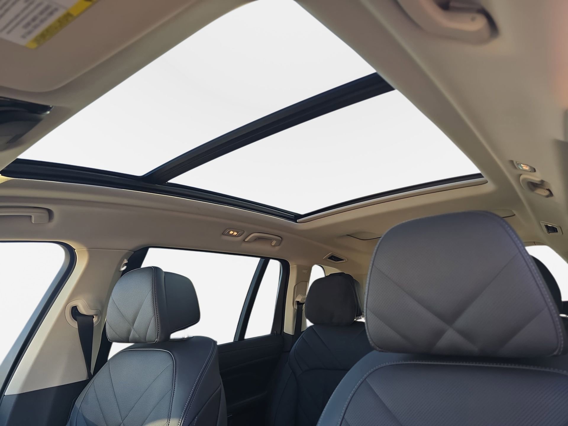 Used 2023 BMW X7 xDrive40i w/ Premium Package image 29