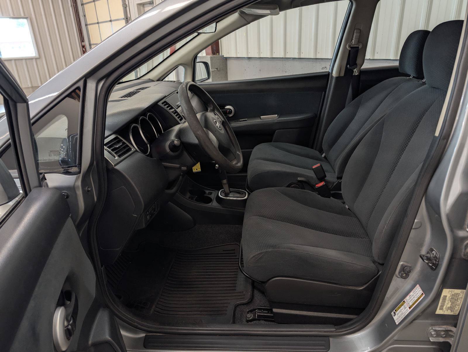 Used 2011 Nissan Versa 1.8 S w/ Plus Pkg FWD image 18