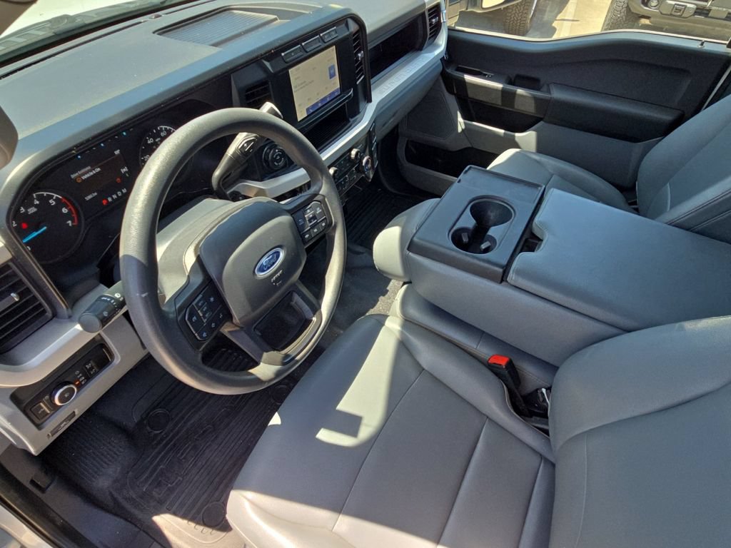 Used 2023 Ford F250 XL w/ 360-Degree Camera Package AWD/4WD image 9