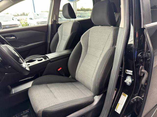 Used 2023 Nissan Rogue SV image 16