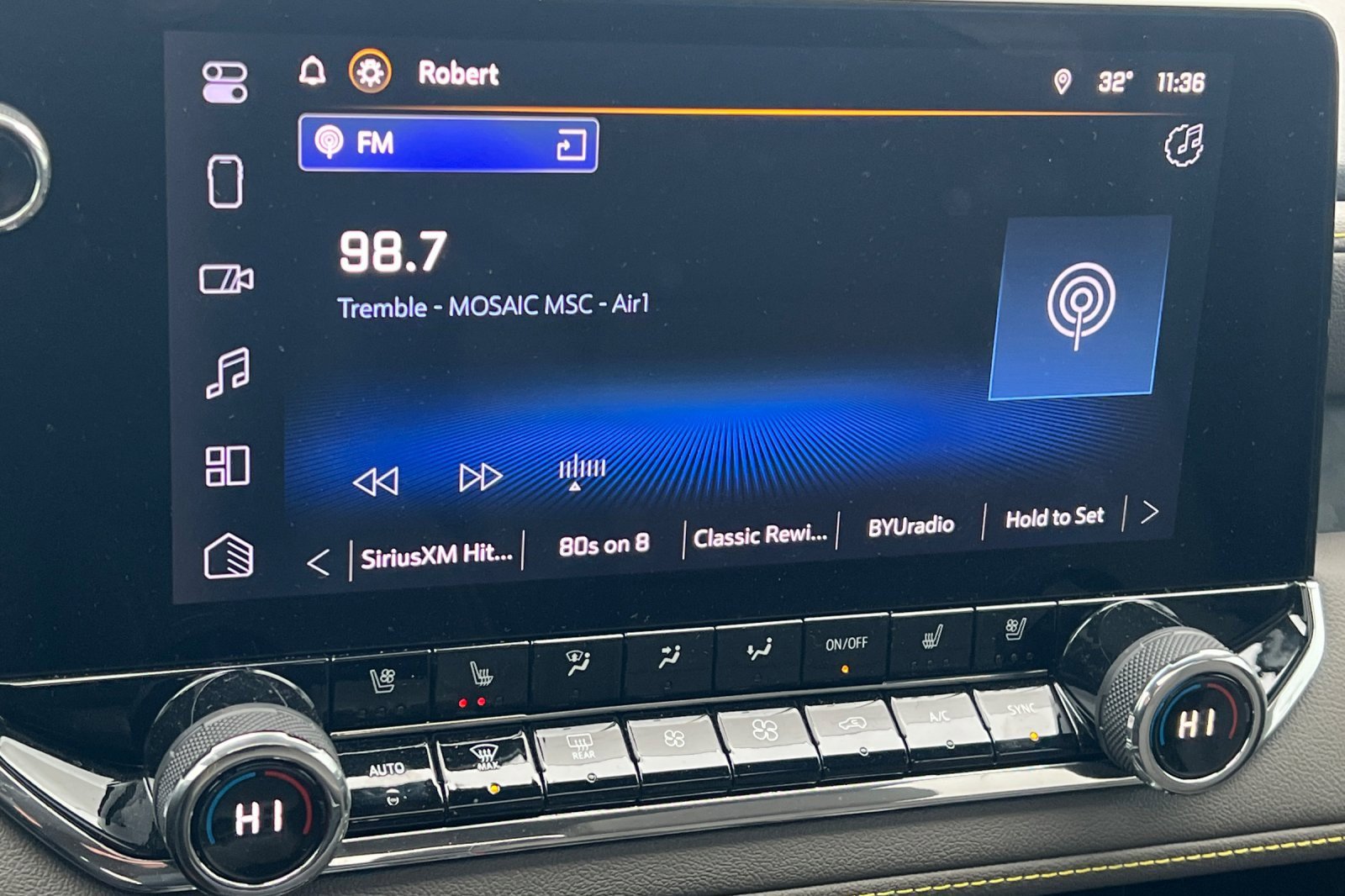 Used 2025 Chevrolet Colorado ZR2 w/ Technology Package image 17