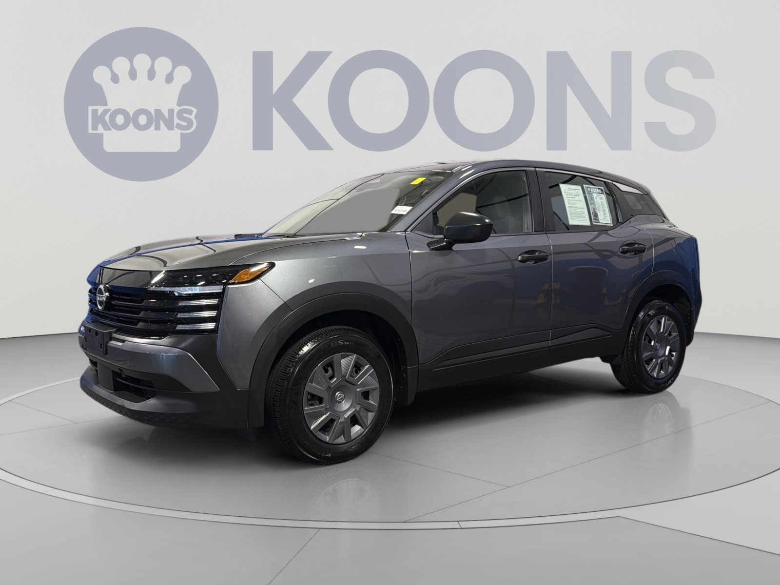 Used 2025 Nissan Kicks S FWD image 1