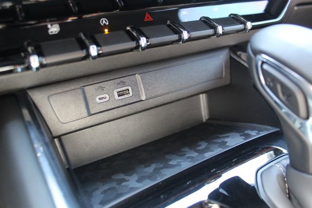 Used 2024 GMC Canyon AT4 w/ Canyon Safety Plus Package image 22