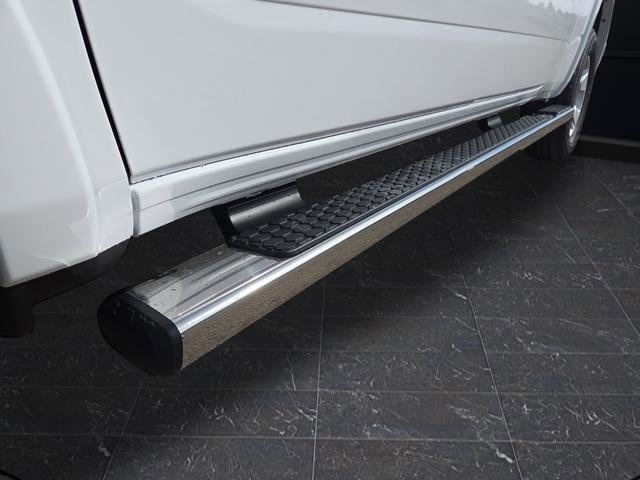 New 2026 RAM 1500 4x4 Crew Cab image 36