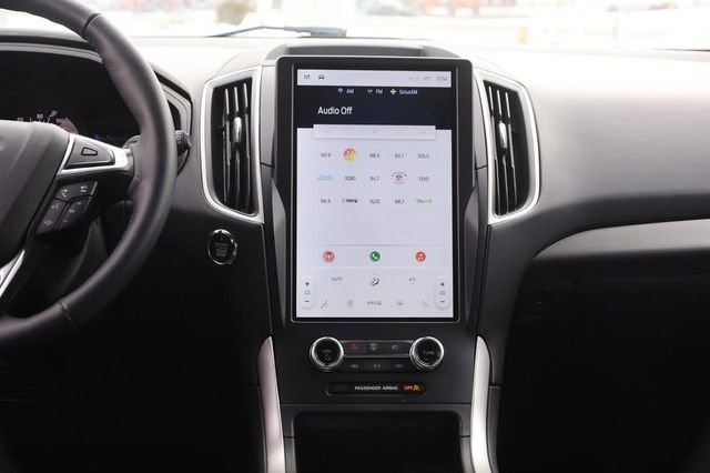 Used 2024 Ford Edge SEL image 22