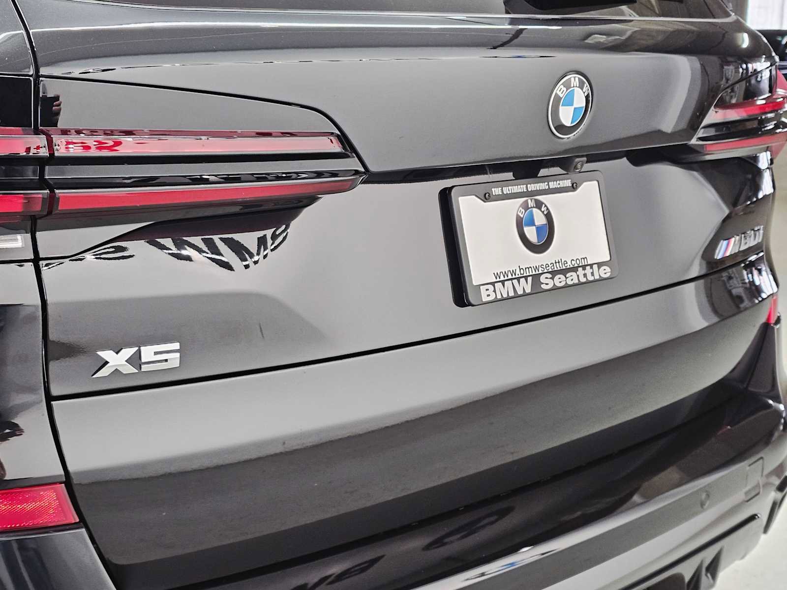 New 2026 BMW X5 M60i image 7
