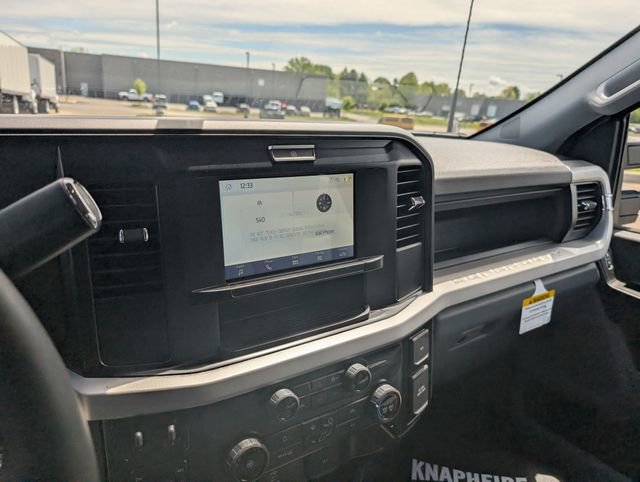 New 2026 Ford F550 4x4 Crew Cab image 21