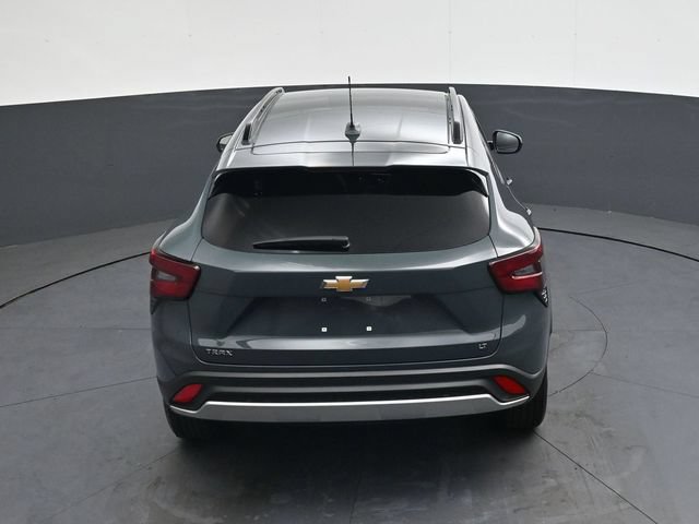 Used 2025 Chevrolet Trax LT FWD image 25