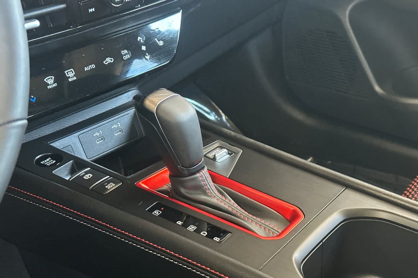 New 2026 Nissan Kicks SR AWD/4WD image 21