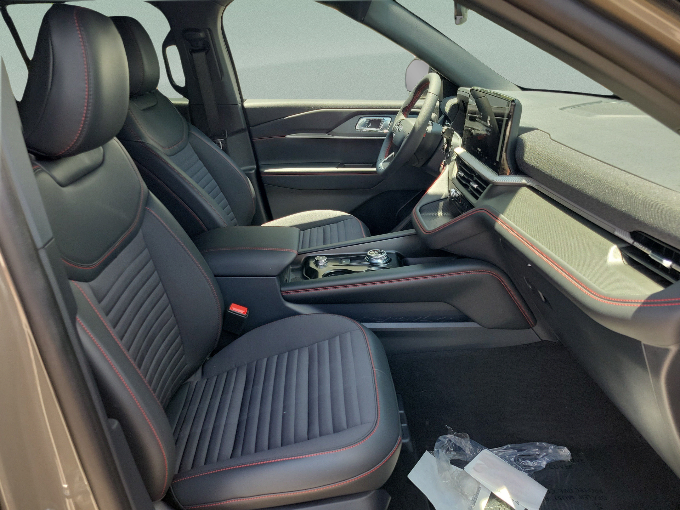 New 2026 Ford Explorer ST-Line w/ ST-Line Street Pack RWD image 10