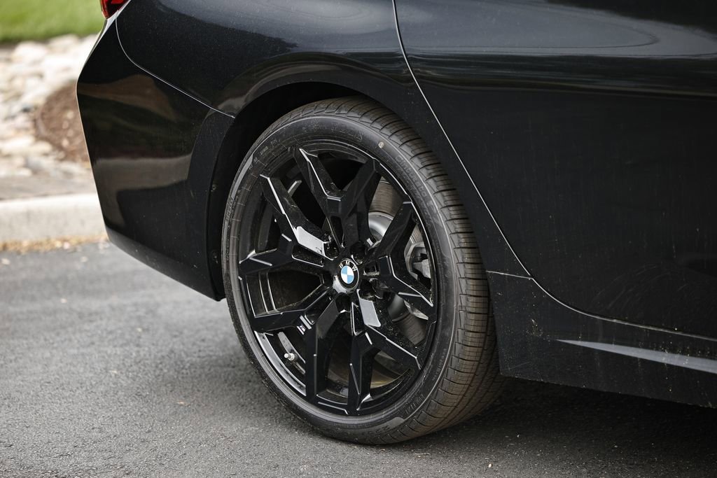 New 2026 BMW 330i Sedan w/ M Sport Package image 6