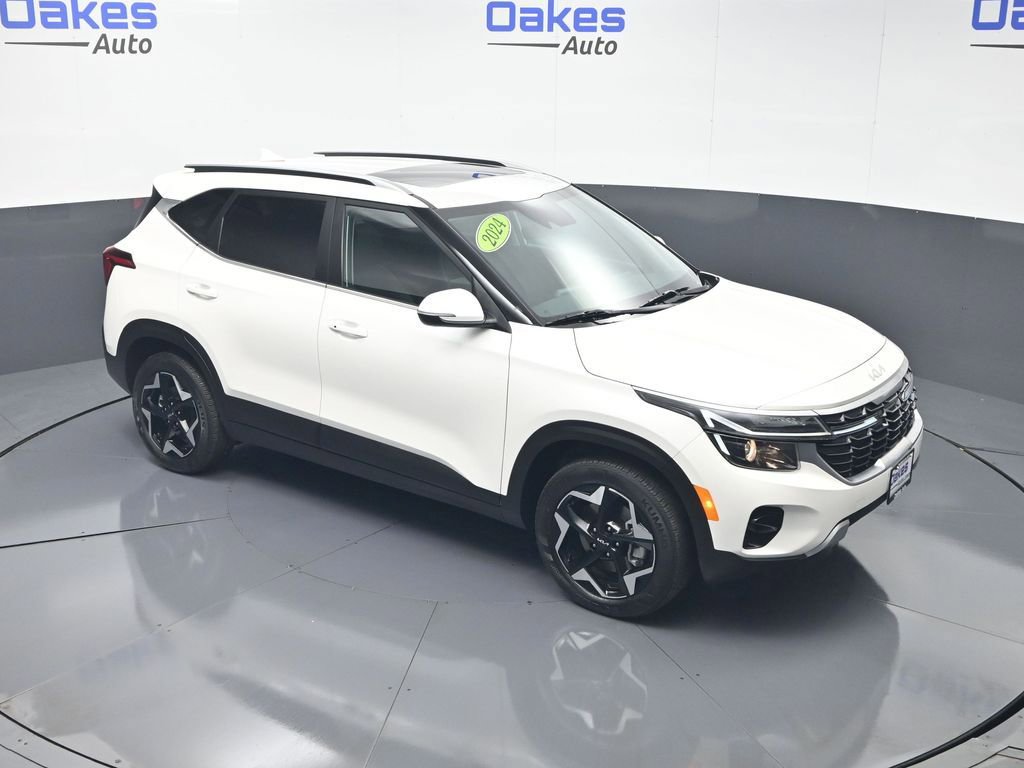 Used 2024 Kia Seltos EX AWD/4WD image 47