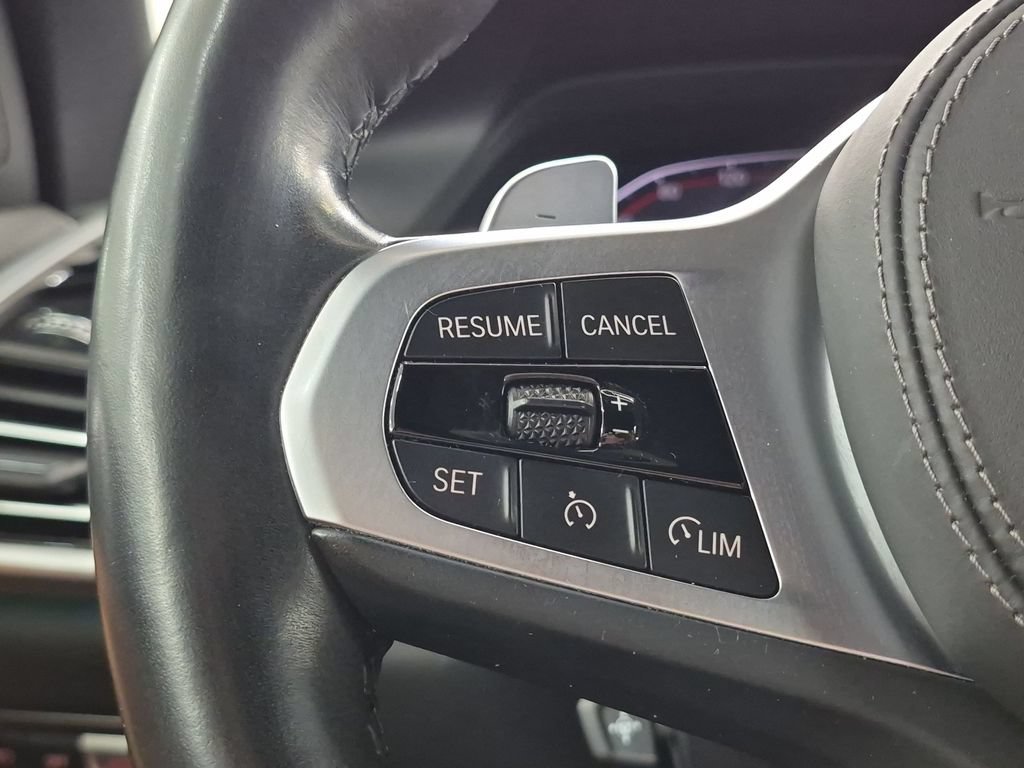 Used 2021 BMW X5 xDrive40i w/ M Sport Package AWD/4WD image 18