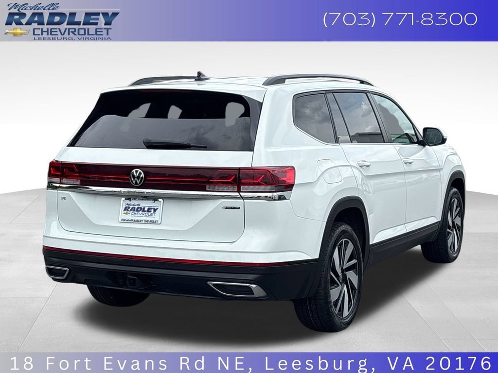 Used 2025 Volkswagen Atlas SE AWD/4WD image 6
