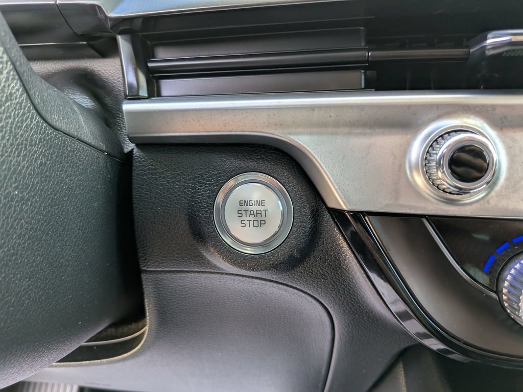 Certified 2024 Kia Telluride S FWD image 28