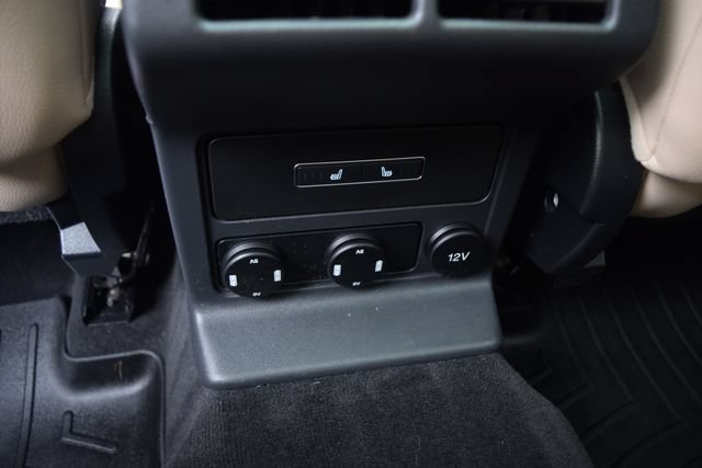 Used 2018 Jaguar F-PACE Premium AWD/4WD image 18