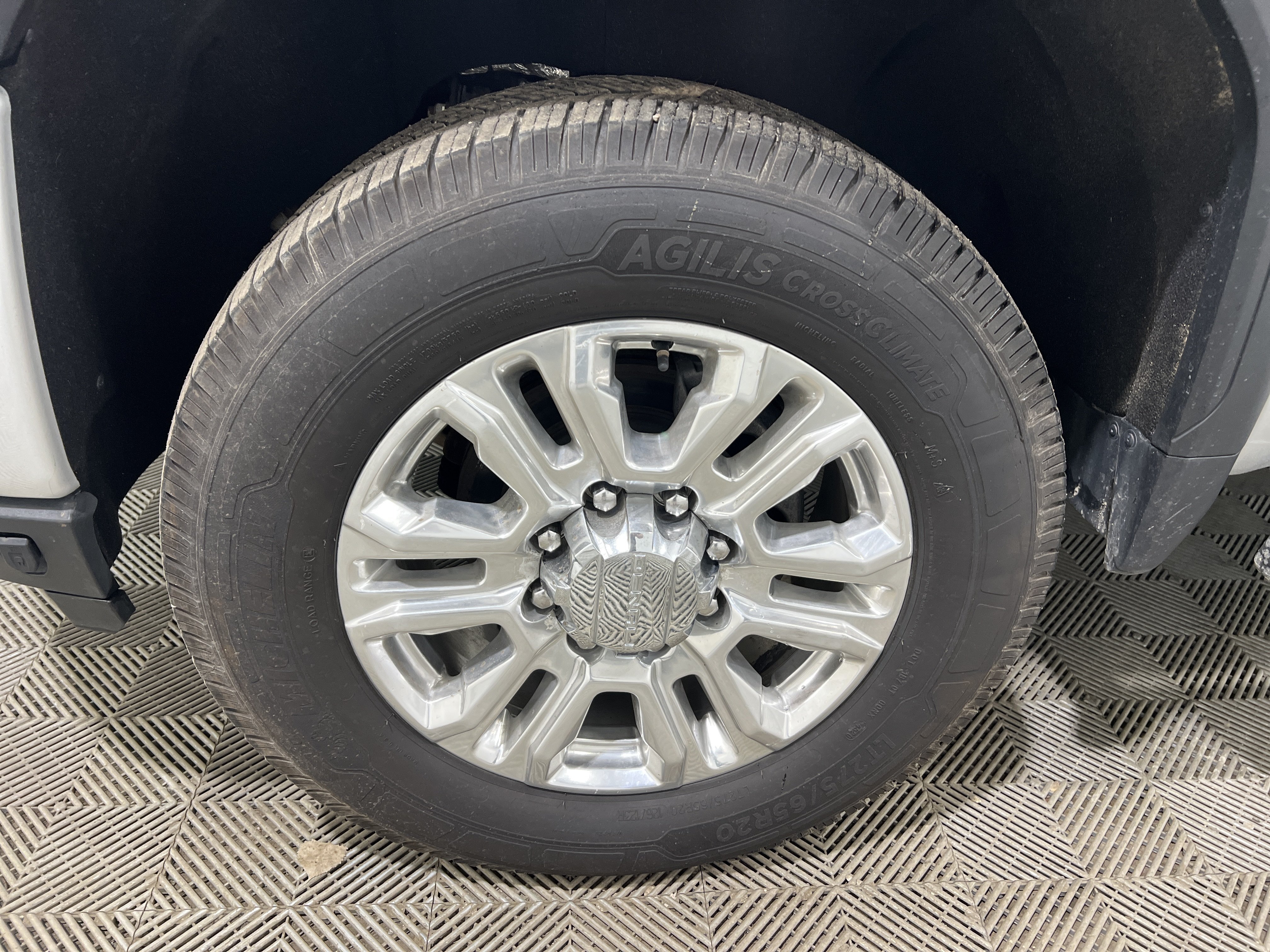 Used 2022 GMC Sierra 3500 Denali AWD/4WD image 6
