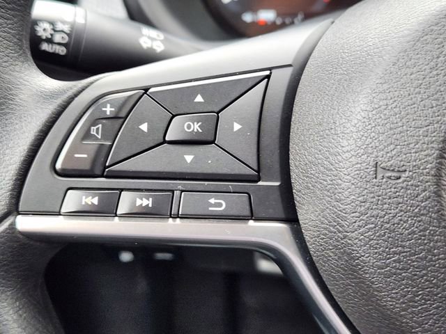 Used 2023 Nissan Kicks SV image 27