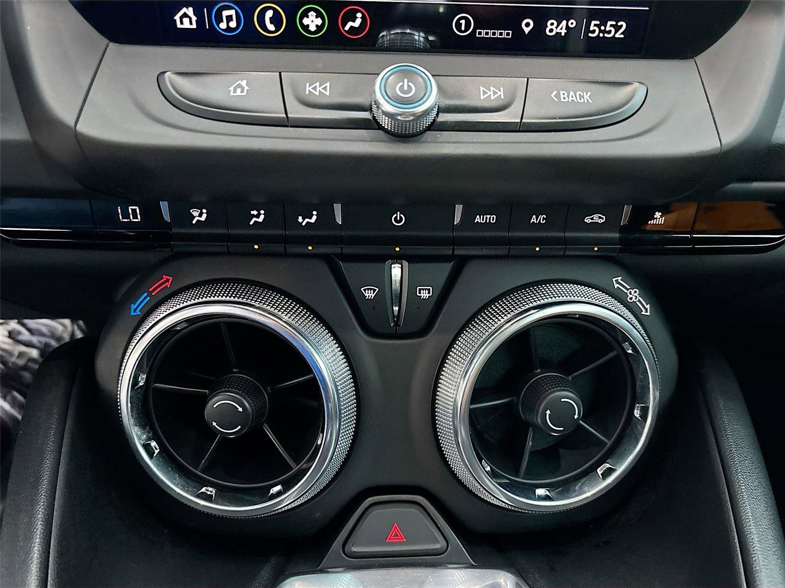 Used 2022 Chevrolet Camaro LT w/ Technology Package image 17