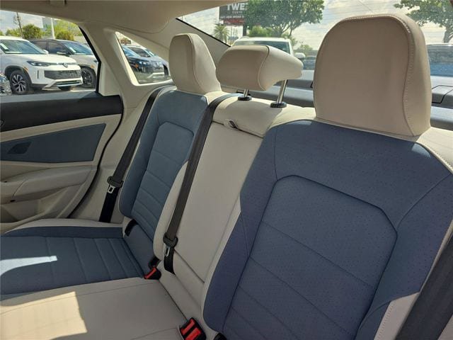 New 2026 Volkswagen Jetta SE image 12