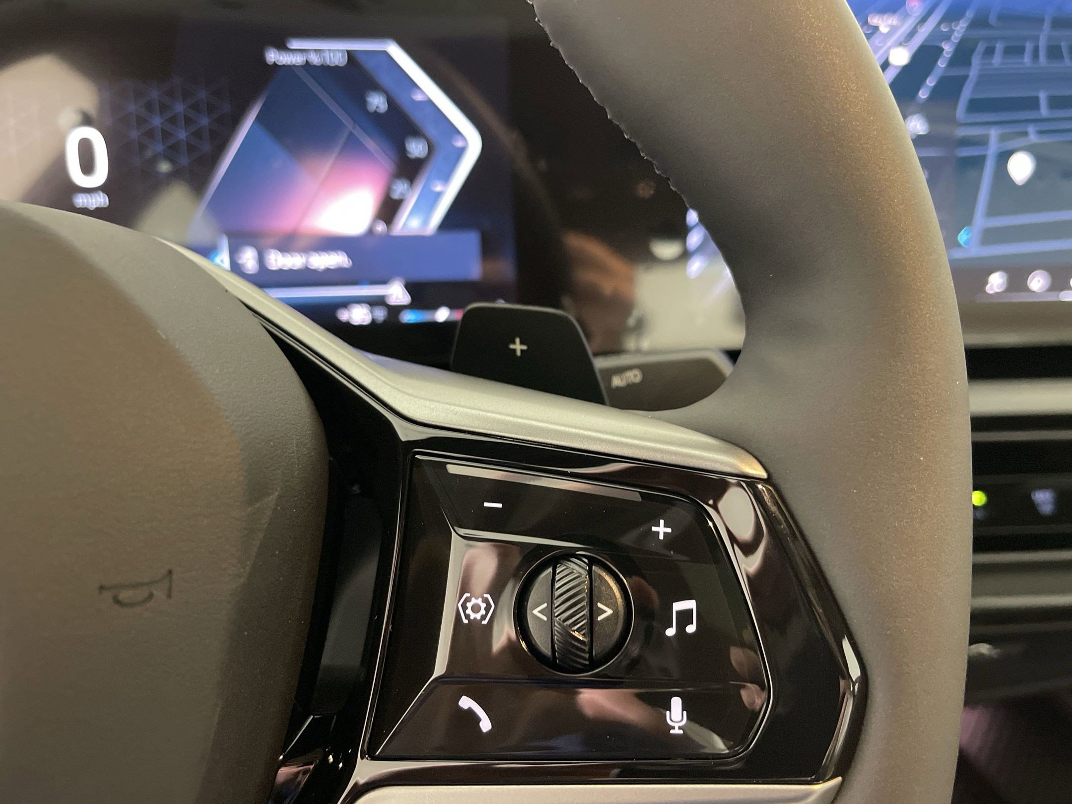 Used 2026 BMW 530i w/ Premium Package image 26