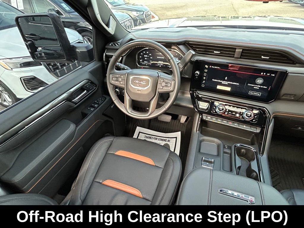 Used 2025 GMC Sierra 2500 AT4 w/ AT4 Premium Plus Package image 17