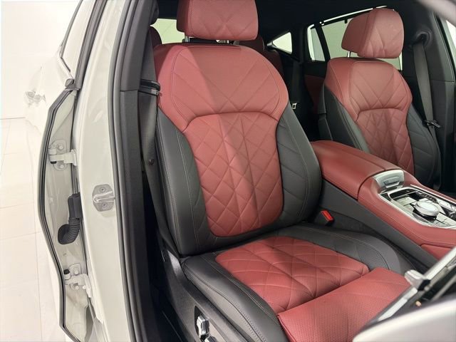 Certified 2024 BMW X6 xDrive40i w/ Executive Package image 19