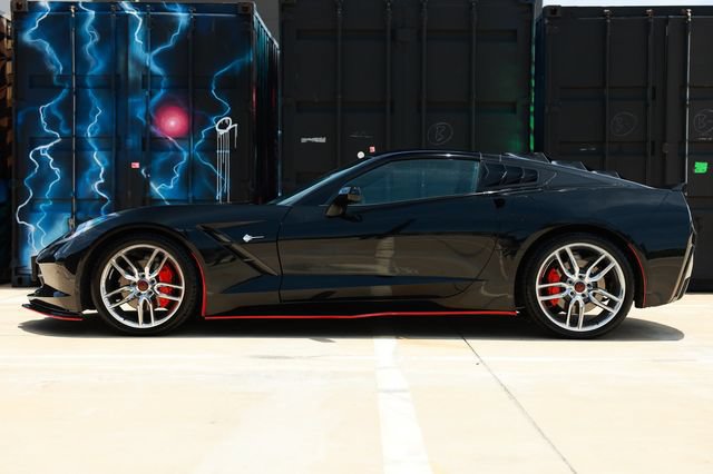 Used 2015 Chevrolet Corvette Stingray Coupe w/ 2LT Preferred Equipment Group RWD image 4