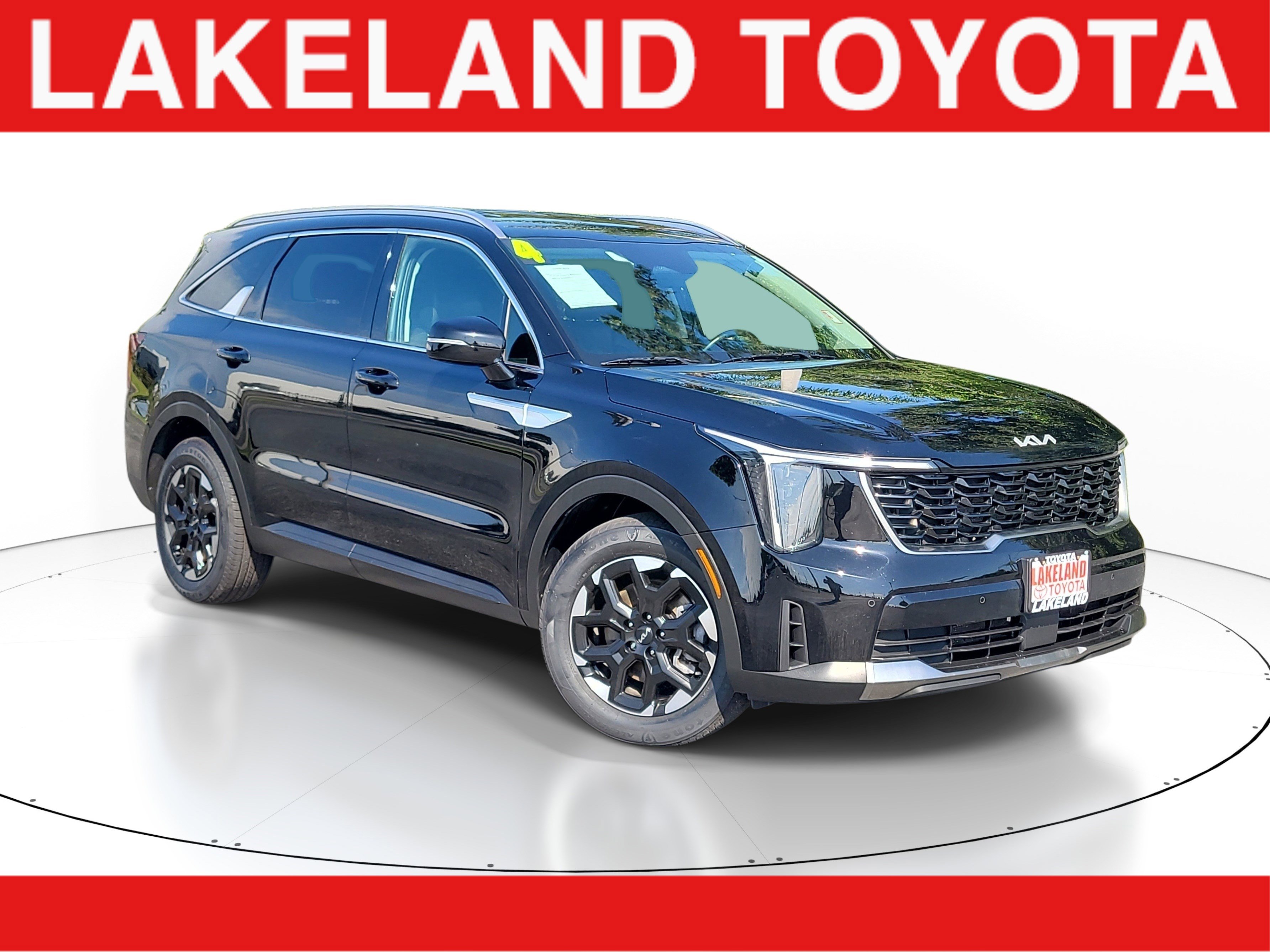 Used 2024 Kia Sorento S FWD image 1