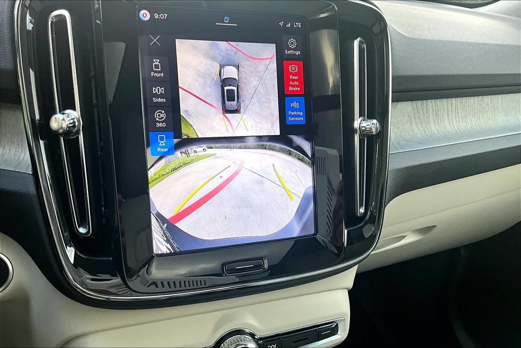 Certified 2026 Volvo XC40 B5 Ultra AWD/4WD image 29