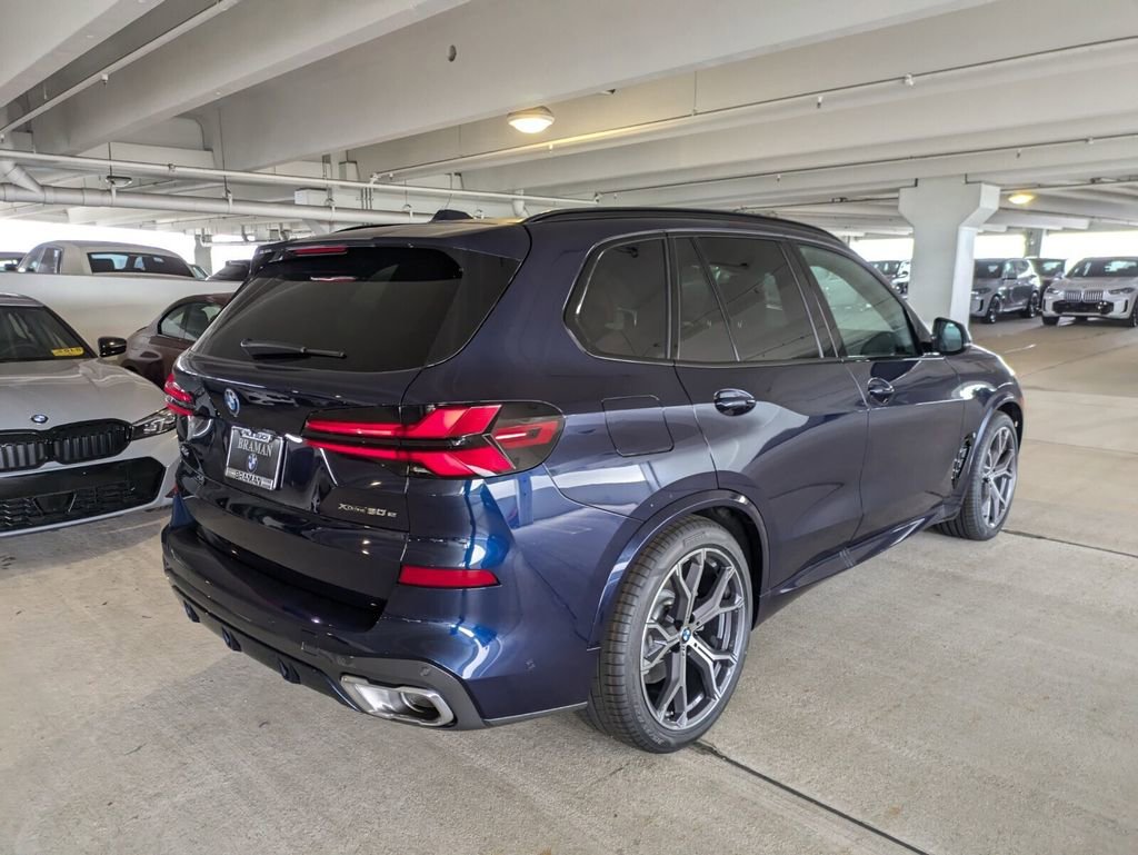 New 2026 BMW X5 xDrive50e AWD/4WD image 4