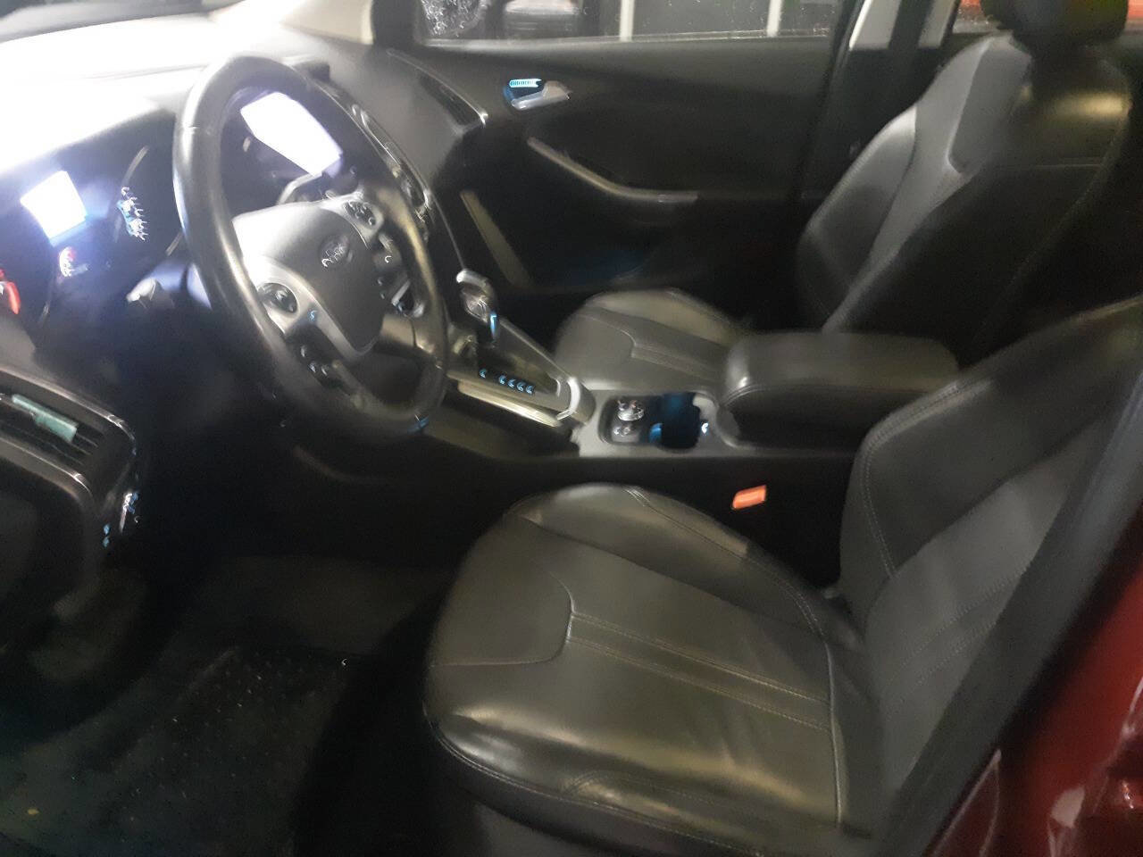 Used 2013 Ford Focus Titanium image 6