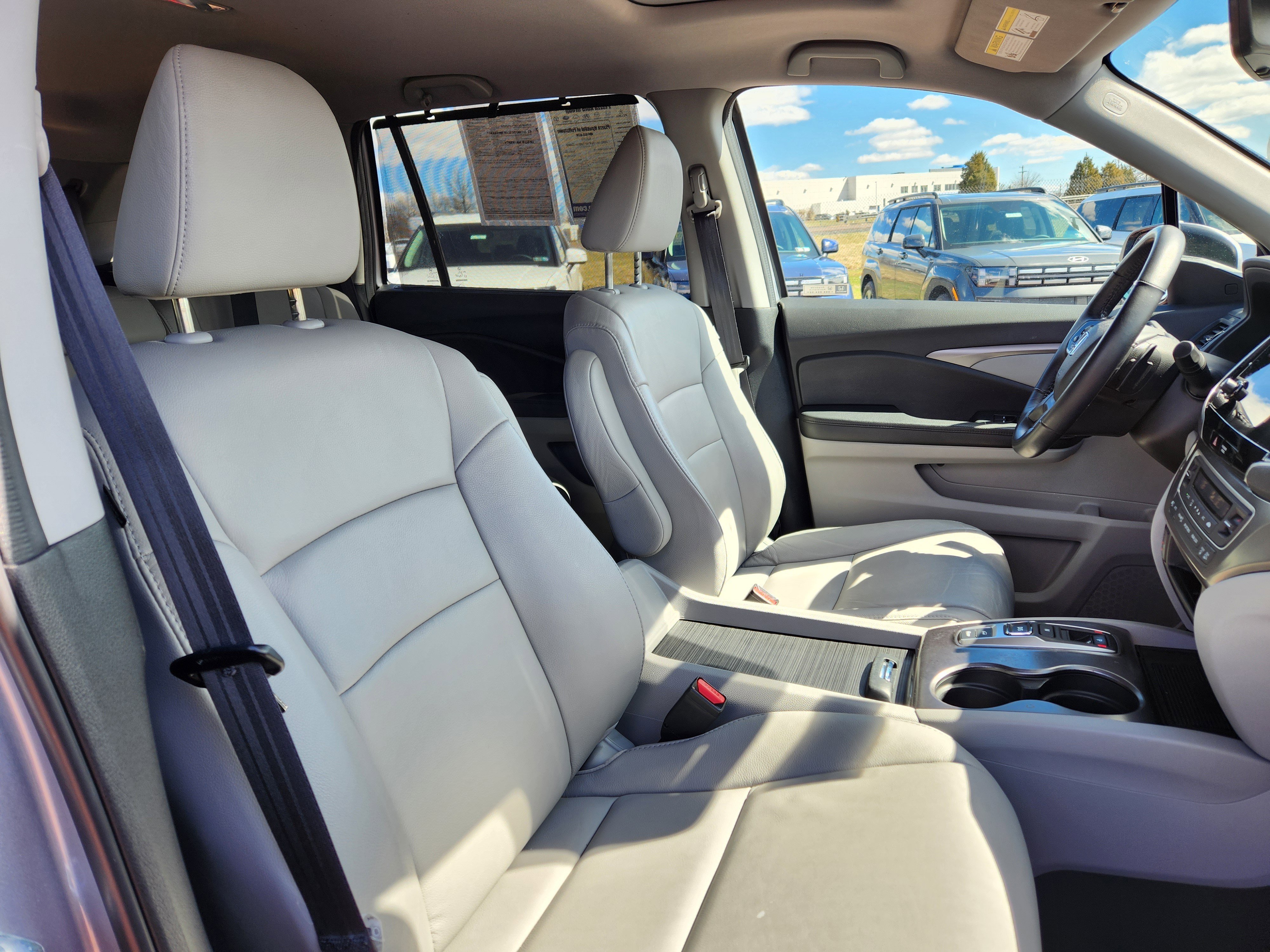 Used 2022 Honda Pilot Special Edition image 17