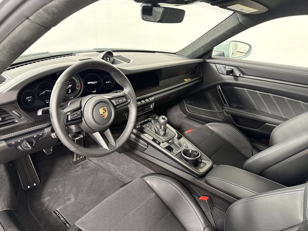 Certified 2024 Porsche 911 GT3 RS RWD image 4