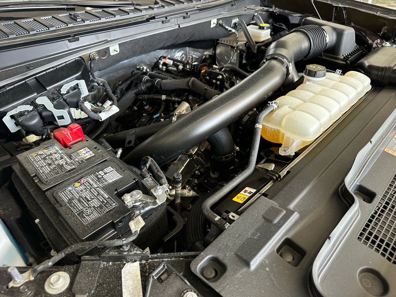Certified 2025 Ford Expedition Active AWD/4WD image 16