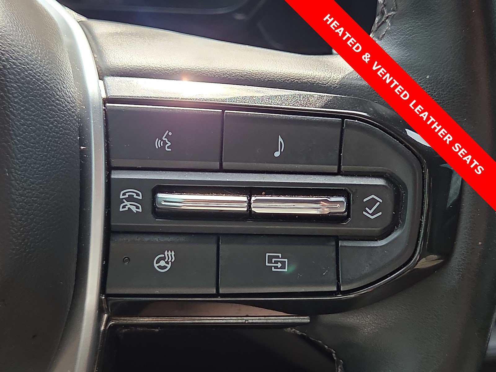 Used 2024 Chevrolet Colorado ZR2 w/ ZR2 Convenience Package III AWD/4WD image 22
