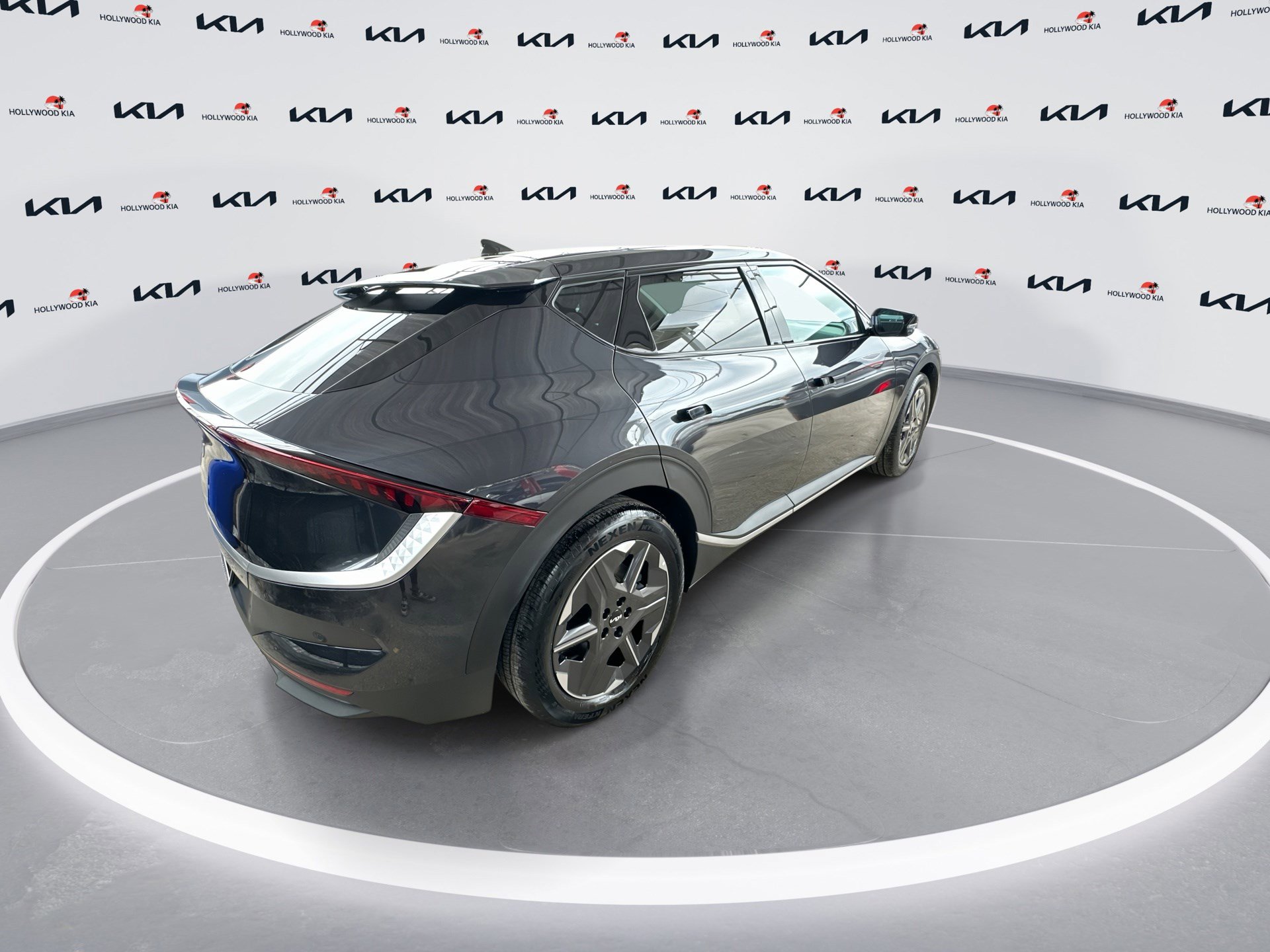 Certified 2025 Kia EV6 Light image 8