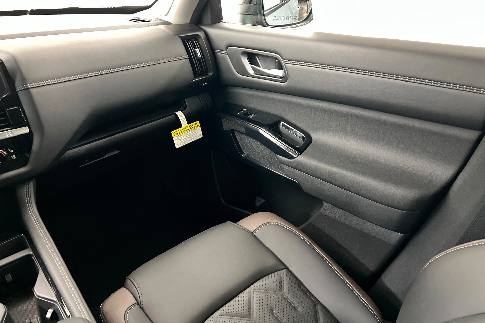 New 2026 Nissan Pathfinder Platinum image 10