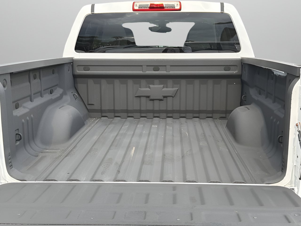 Used 2017 Chevrolet Colorado W/T w/ WT Convenience Package RWD image 8