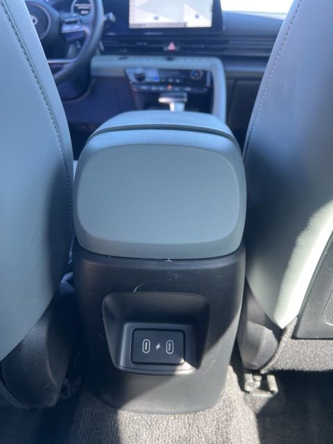 Used 2025 Hyundai Elantra Limited FWD image 30