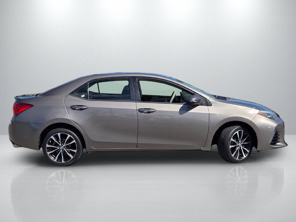 Used 2018 Toyota Corolla SE w/ Protection Package FWD image 3
