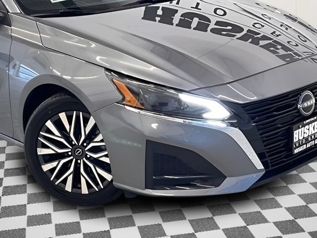 Used 2024 Nissan Altima 2.5 SV FWD image 27